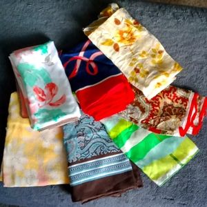 🧘 Antique scarves